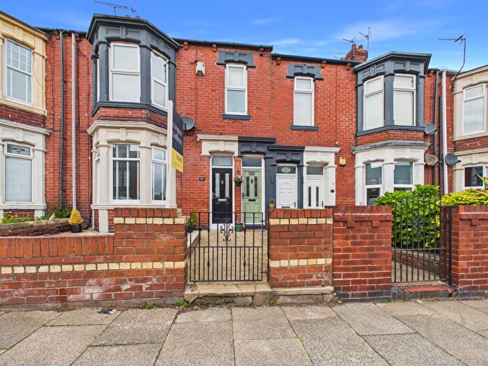 2 Bedroom Flat For Sale In Mowbray Road, South Shields, NE33