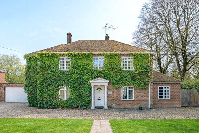 4 Bedroom Link Detached House For Sale In Oare, Marlborough, Wiltshire, SN8