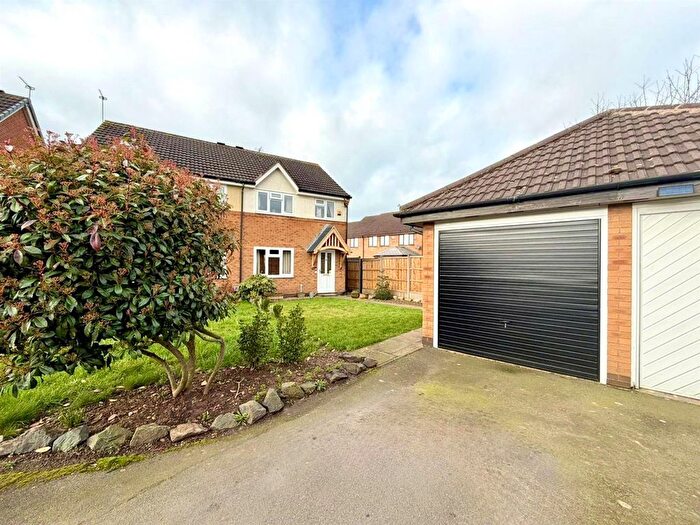 3 Bedroom Semi-Detached House For Sale In Greylag Close, Whetstone, Leicester, LE8