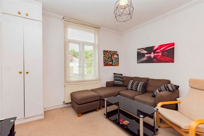 1 Bedroom Flat To Rent In Vale Grove, London, W3
