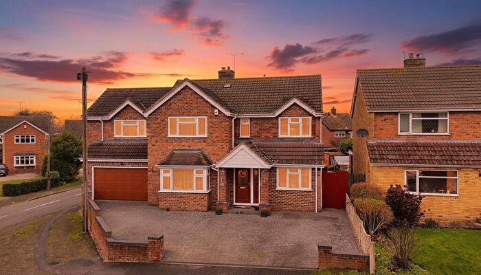 5 Bedroom Detached House For Sale In Dale End Road, Hilton, DE65