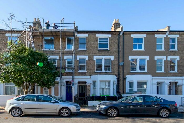 1 Bedroom Flat To Rent In St. Stephens Avenue, London, W12
