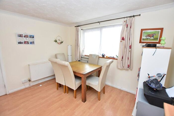 3 Bedroom End Of Terrace House For Sale In Cricket Field Green, Nailsea, BS48