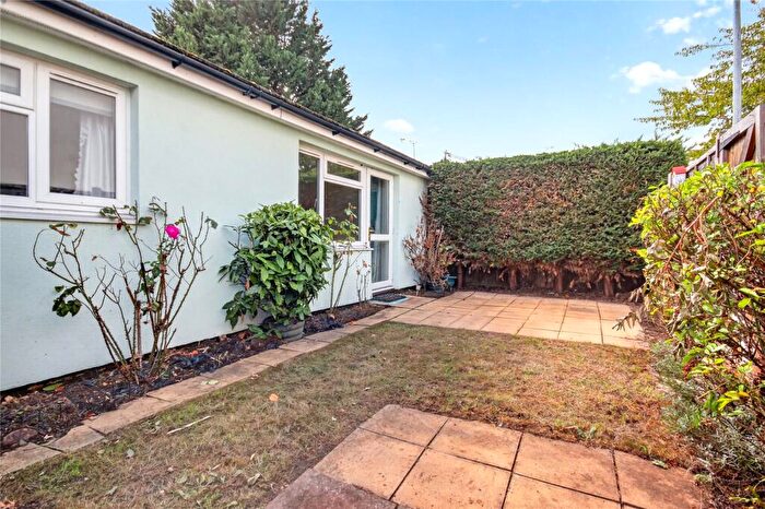 2 Bedroom Bungalow For Sale In Ashbourne, Bracknell, Berkshire, RG12
