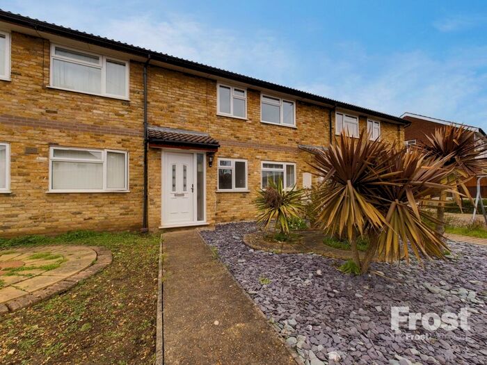 2 Bedroom Maisonette To Rent In Conifer Court, The Crescent, Ashford, Surrey, TW15