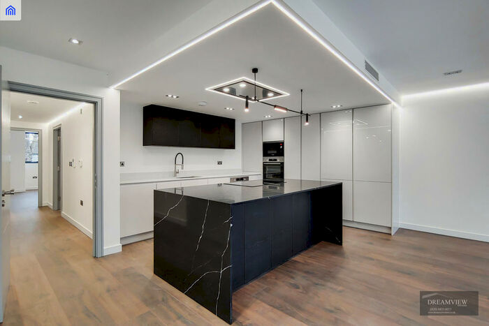 2 Bedroom Apartment To Rent In Sharel Court, The Ridgeway, London, NW11