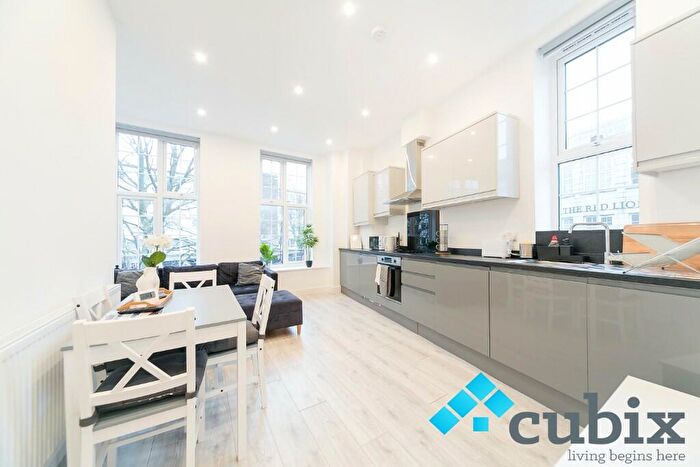 2 Bedroom Flat To Rent In Camberwell Road, London, SE5