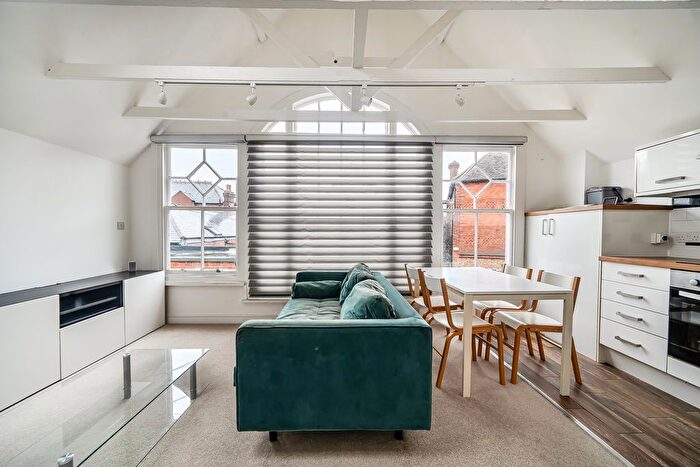 1 Bedroom Flat To Rent In Wharf Street, Godalming, GU7