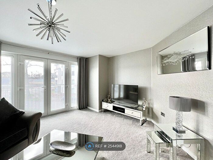 1 Bedroom Flat To Rent In Crookston Court, Larbert, FK5