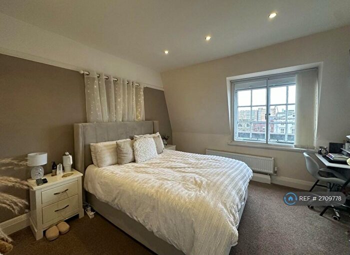 2 Bedroom Flat To Rent In Lord Street, Southport, PR8