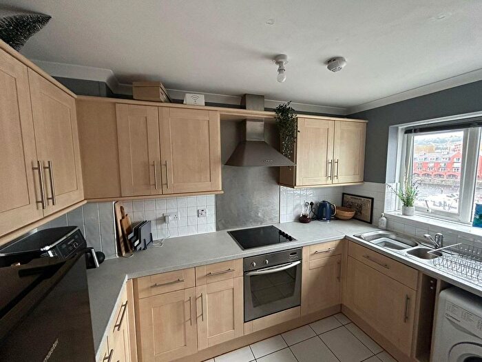 1 Bedroom Flat To Rent In Trawler Road, Maritime Quarter, Swansea, SA1