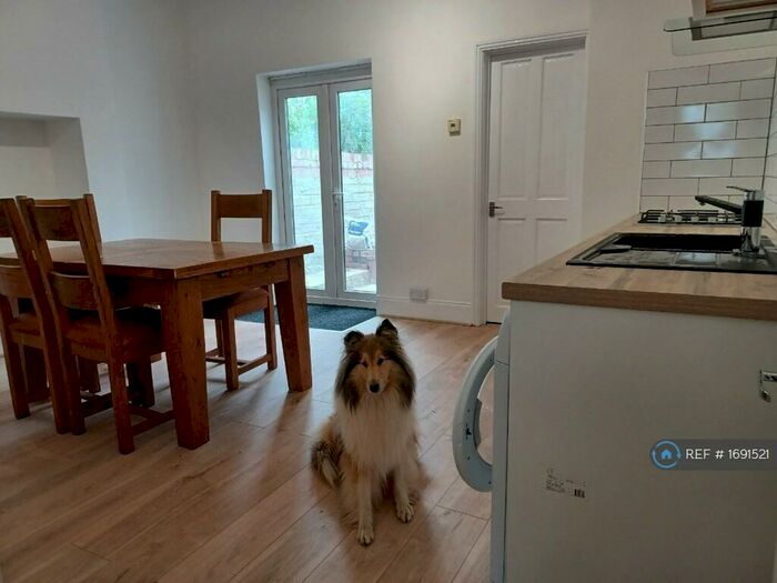 3 Bedroom Terraced House To Rent In Mogg Street, Bristol, BS2