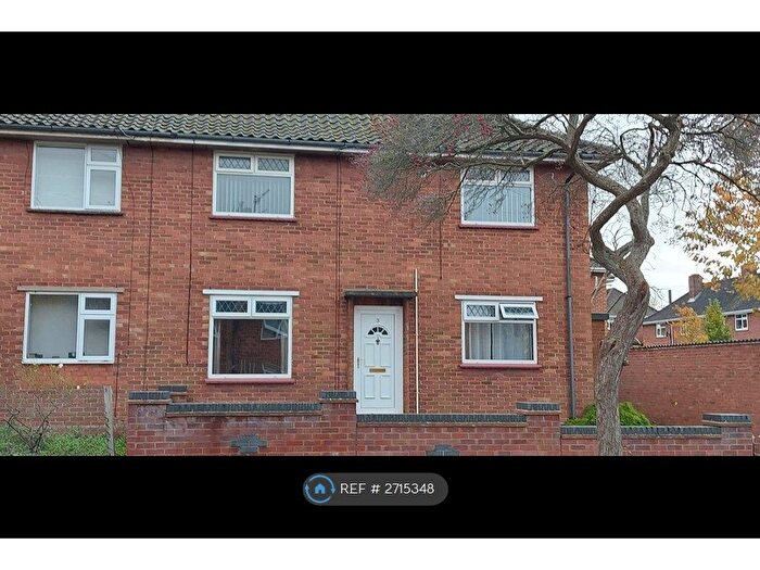 4 Bedroom Semi-Detached House To Rent In Wheatley Road, Norwich, NR2