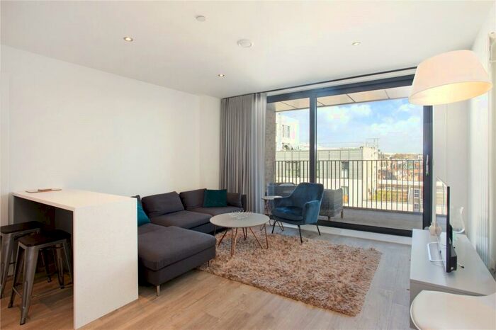 2 Bedroom Apartment To Rent In Centric Close, London, NW1