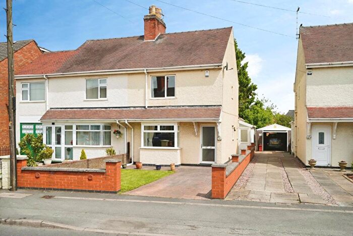 3 Bedroom Semi-detached House For Sale In Whitehill Road, Ellistown, Coalville, Leicestershire, LE67