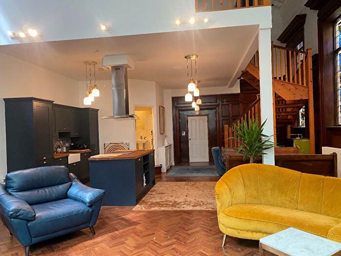 2 Bedroom Apartment To Rent In Bowlalley Lane, Hull, HU1
