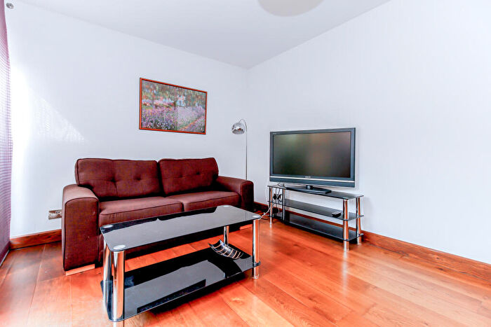 2 Bedroom Apartment To Rent In Marston Ferry Court, Summertown, Oxfordshire, OX2
