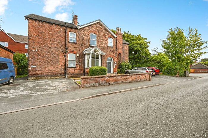 1 Bedroom Flat For Sale In Grosvenor Road, St Helens, WA10