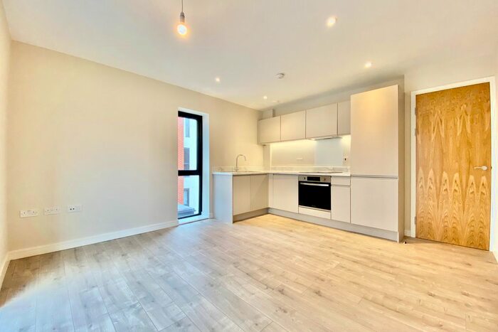 2 Bedroom Flat To Rent In Green Quarter, Cross Green Lane, Leeds, LS9