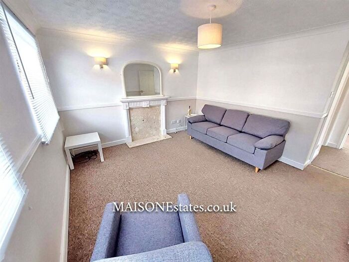 2 Bedroom Flat To Rent In Regency Court, Earlsdon, Coventry, CV5