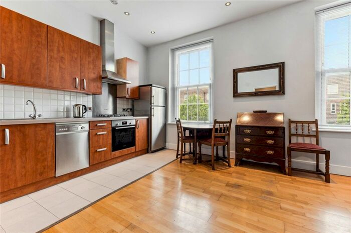 Studio To Rent In Cornelia Street, Islington, London, N7