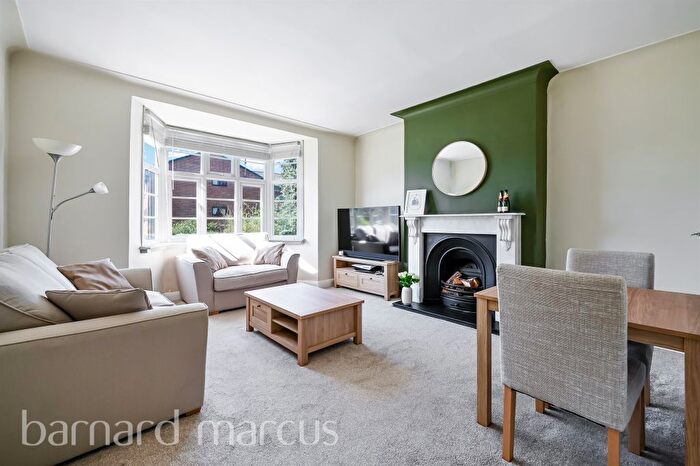 2 Bedroom Flat For Sale In London Road, Cheam, Sutton, SM3