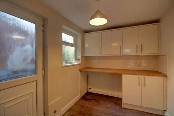 3 Bedroom End Of Terrace House For Sale In Bradley Fold Road, Bolton, BL2