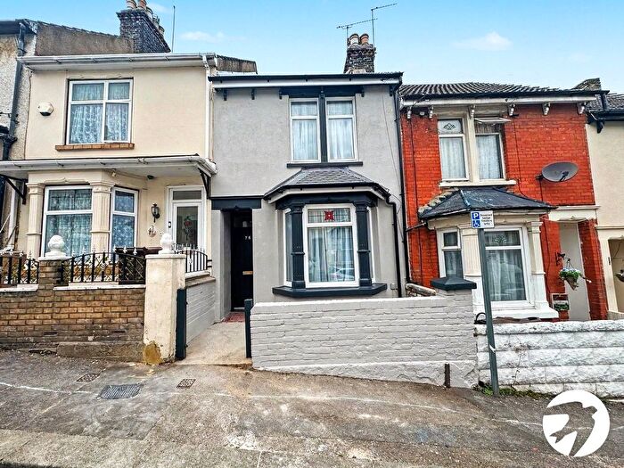3 Bedroom Terraced House For Sale In Sturla Road, Chatham, Kent, ME4