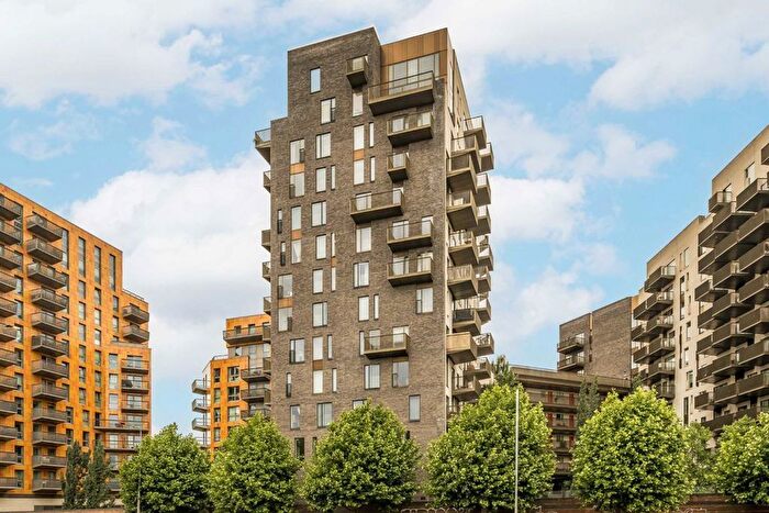 1 Bedroom Flat For Sale In Maud Street, Canning Town, E16