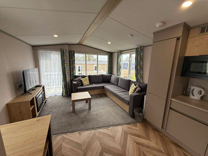 2 Bedroom Park Home For Sale In Felmoor Country Park, NE65