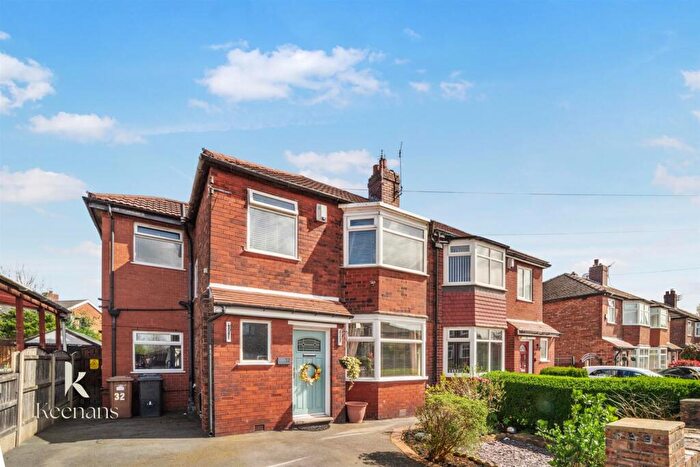 4 Bedroom Semi Detached House For Sale In Leinster Road, Swinton, Manchester, M27
