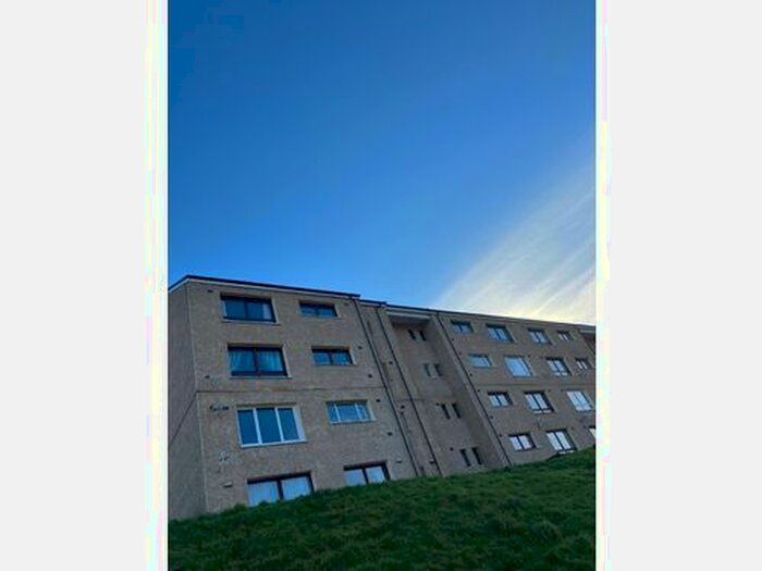 3 Bedroom Flat To Rent In Ross Place, Fort William, PH33
