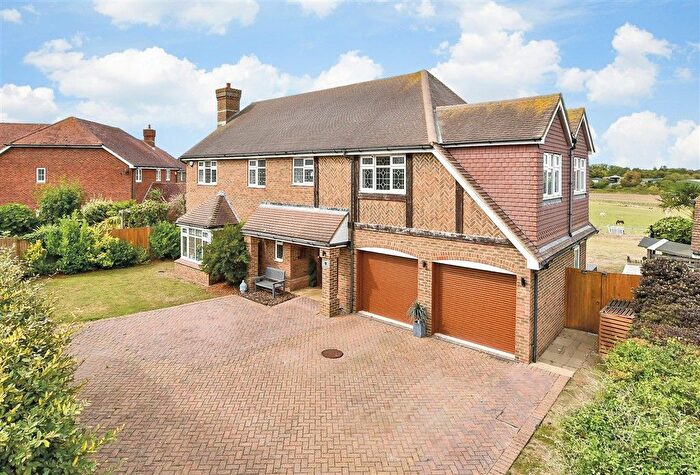 5 Bedroom Detached House For Sale In Foreland Heights, Broadstairs, Kent, CT10