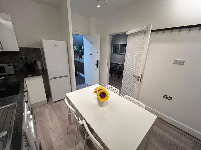 1 Bedroom Flat To Rent In , Harrow Road, London, W9