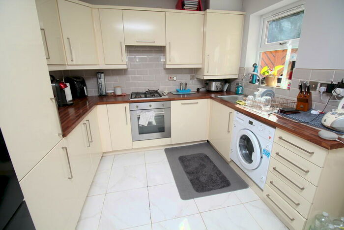 4 Bedroom Town House To Rent In Wath-upon-dearne, Rotherham, S63