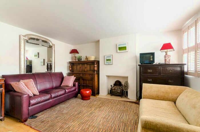 1 Bedroom Property To Rent In Ansdell Street, Kensington, London, W8