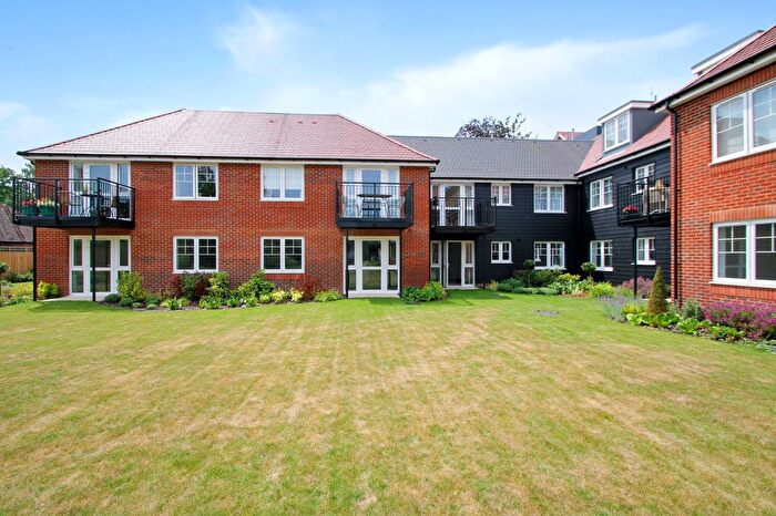 2 Bedroom Flat For Sale In Smallhythe Road, Caxton Lodge, TN30