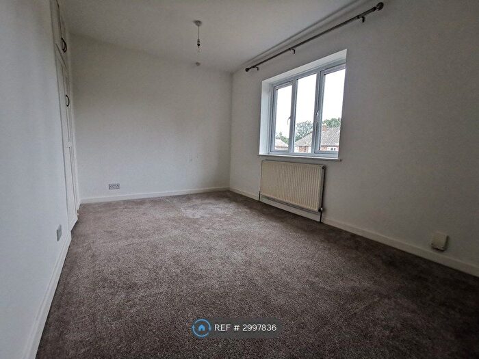 3 Bedroom Semi-Detached House To Rent In Abercorn Road, Doncaster, DN2