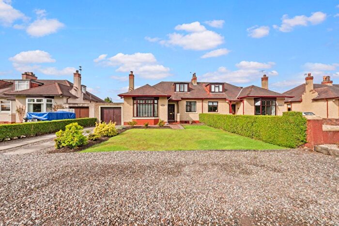 3 Bedroom Semi-Detached House For Sale In Beancross Road, Grangemouth, FK3
