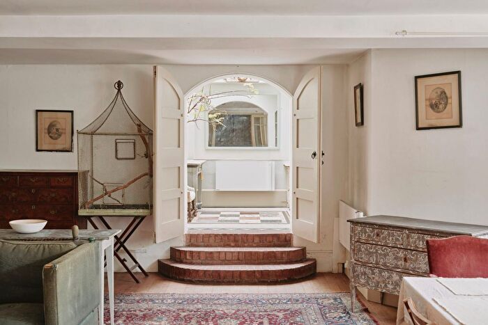 1 Bedroom Flat To Rent In Fulham Road, London, SW6