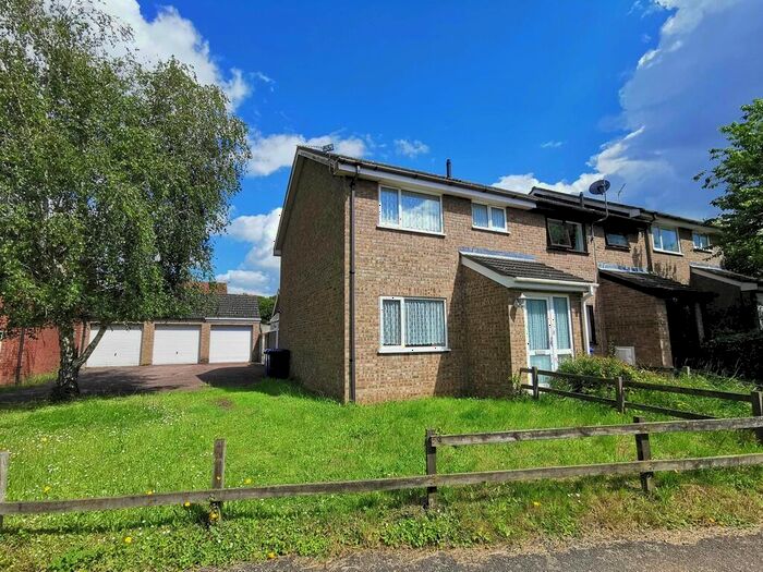 3 Bedroom End Of Terrace House For Sale In Mountbatten Road, Bungay, NR35