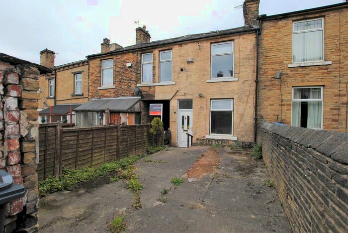 3 Bedroom Terraced House To Rent In Allerton Road, Bradford, BD8