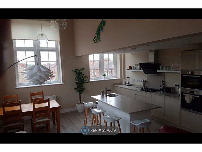 2 Bedroom Maisonette To Rent In The Old School, Hull, HU5