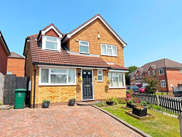 3 Bedroom Detached House For Sale In Hilton Close, Newhall, Swadlincote, DE11