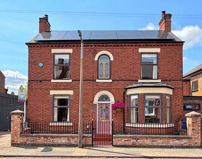 3 Bedroom Detached House For Sale In Harrington Street, Sawley, Nottingham, Derbyshire, NG10