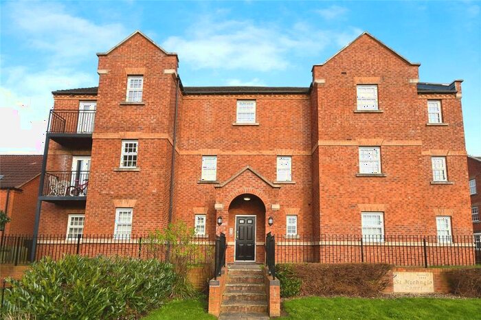 2 Bedroom Flat To Rent In Fulmen Close, Lincoln, Lincolnshire, LN1