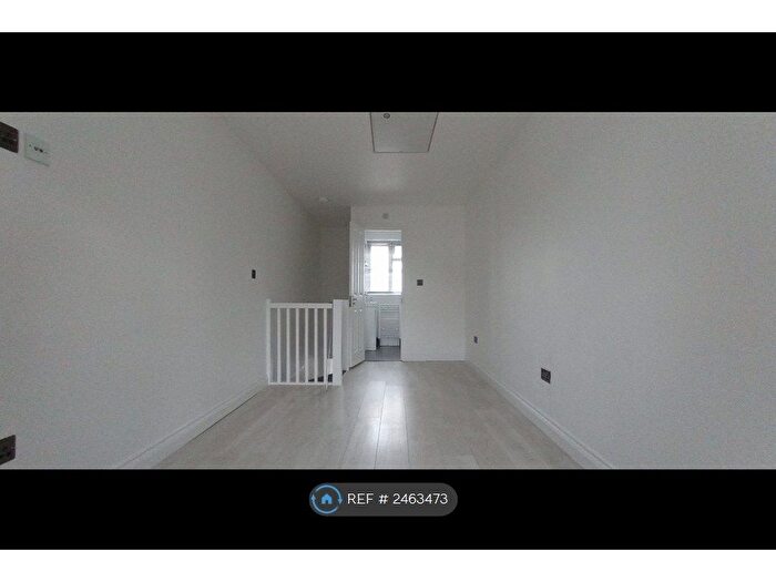 1 Bedroom Maisonette To Rent In King Henry's Drive, Croydon, CR0