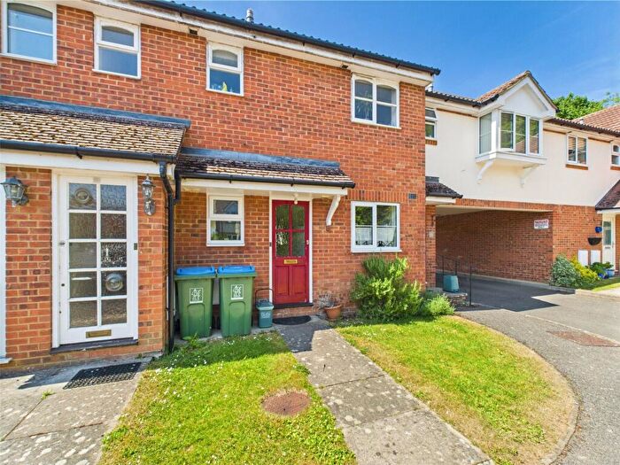 1 Bedroom Apartment For Sale In Anxey Way, Haddenham, Aylesbury, Buckinghamshire, HP17