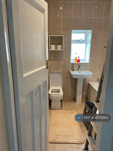 2 Bedroom End Of Terrace House To Rent In Westgate, Eccleshill, Bradford, BD2