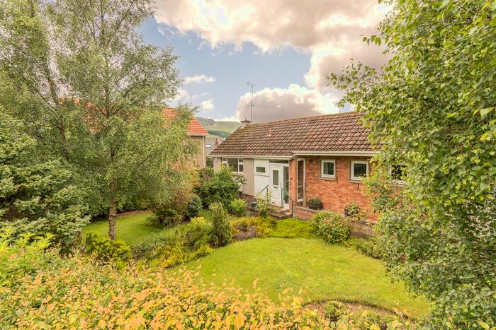 5 Bedroom Detached Bungalow To Rent In Frogston Terrace, Edinburgh, EH10